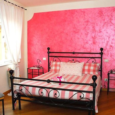 L'Iris B&B Лука Екстериор снимка
