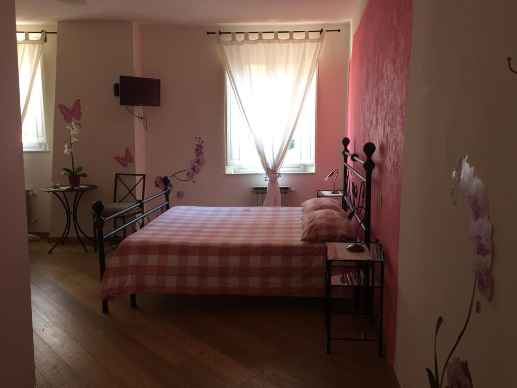 L'Iris B&B Лука Екстериор снимка